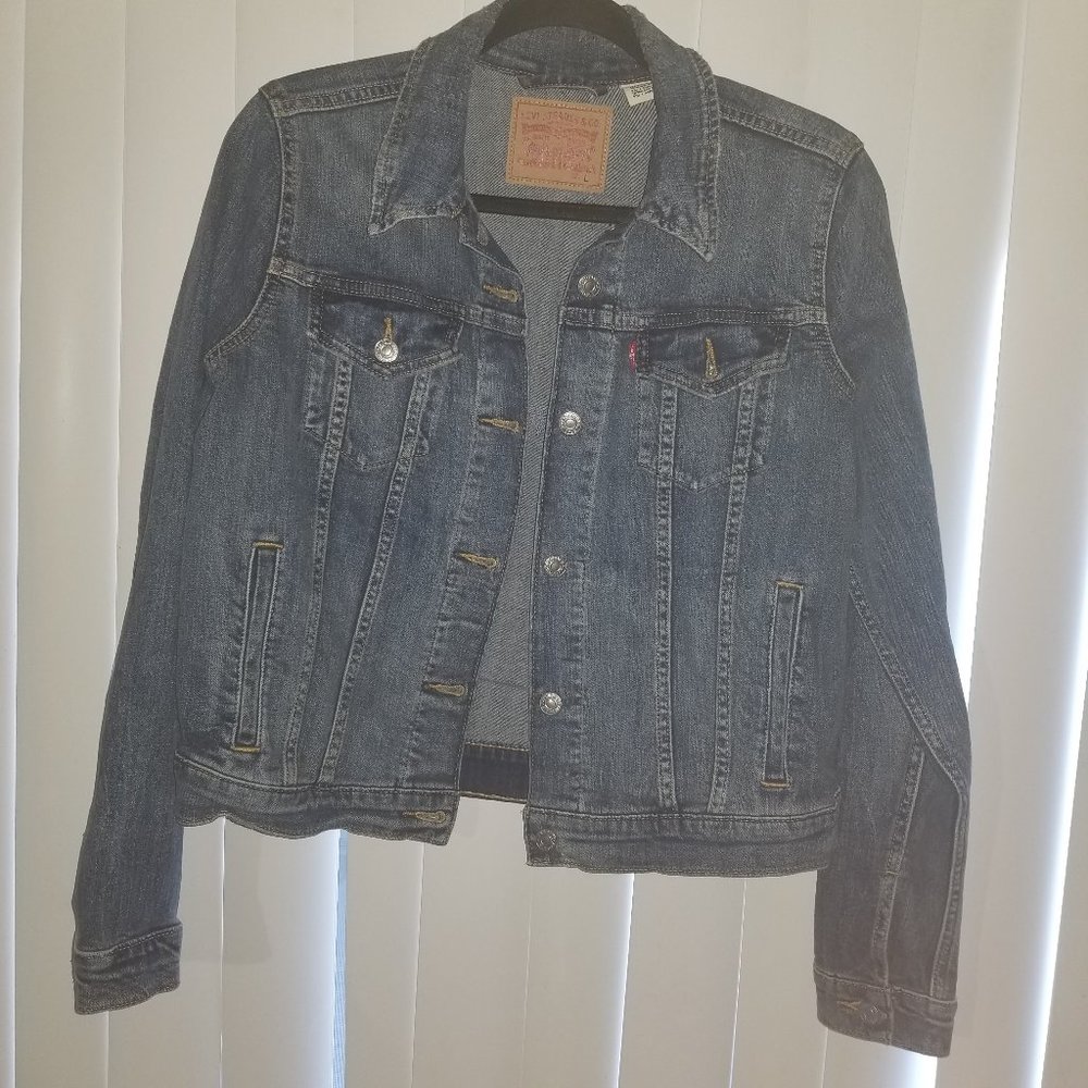 Vintage Levi's trucker denim jacket Sz L